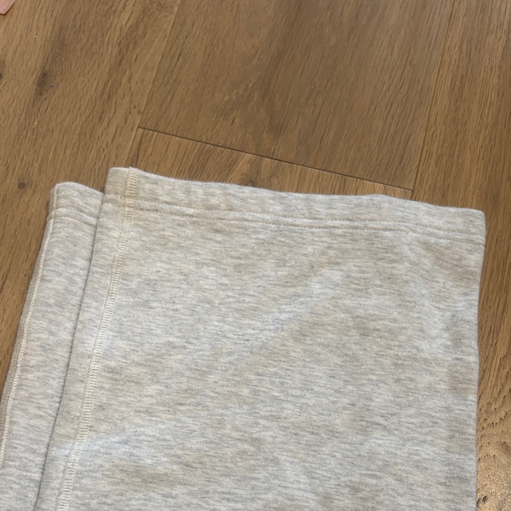 SKIMS Light Gray Sweatpants medium - Picture 5 of 6